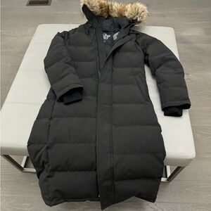 COPY - Aritzia TNA powder parka long